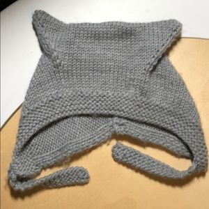 Le edit bat cat ear 100 percent merino wool